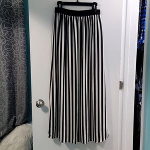 Forever 21 Striped Skirt